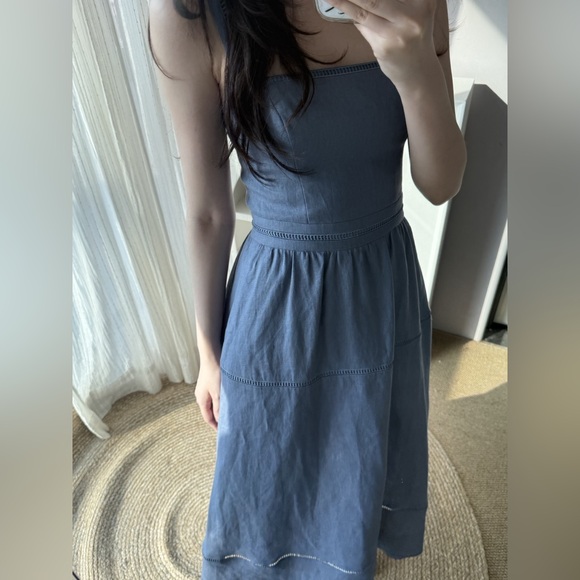 Reformation Everett Linen Dress in Cornflower.Brand new without tags,never worn. - Picture 5 of 16